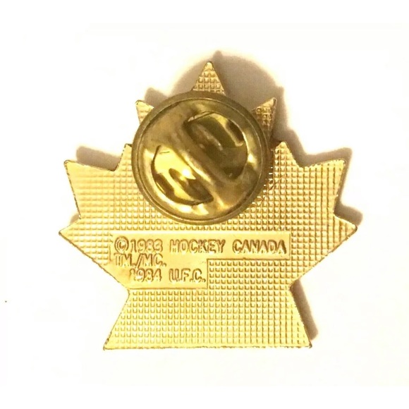 Vintage 1989 Hockey Canada NHL Collectible Pin Maple Leaf Red Gold Ice Lapel - Picture 3 of 4